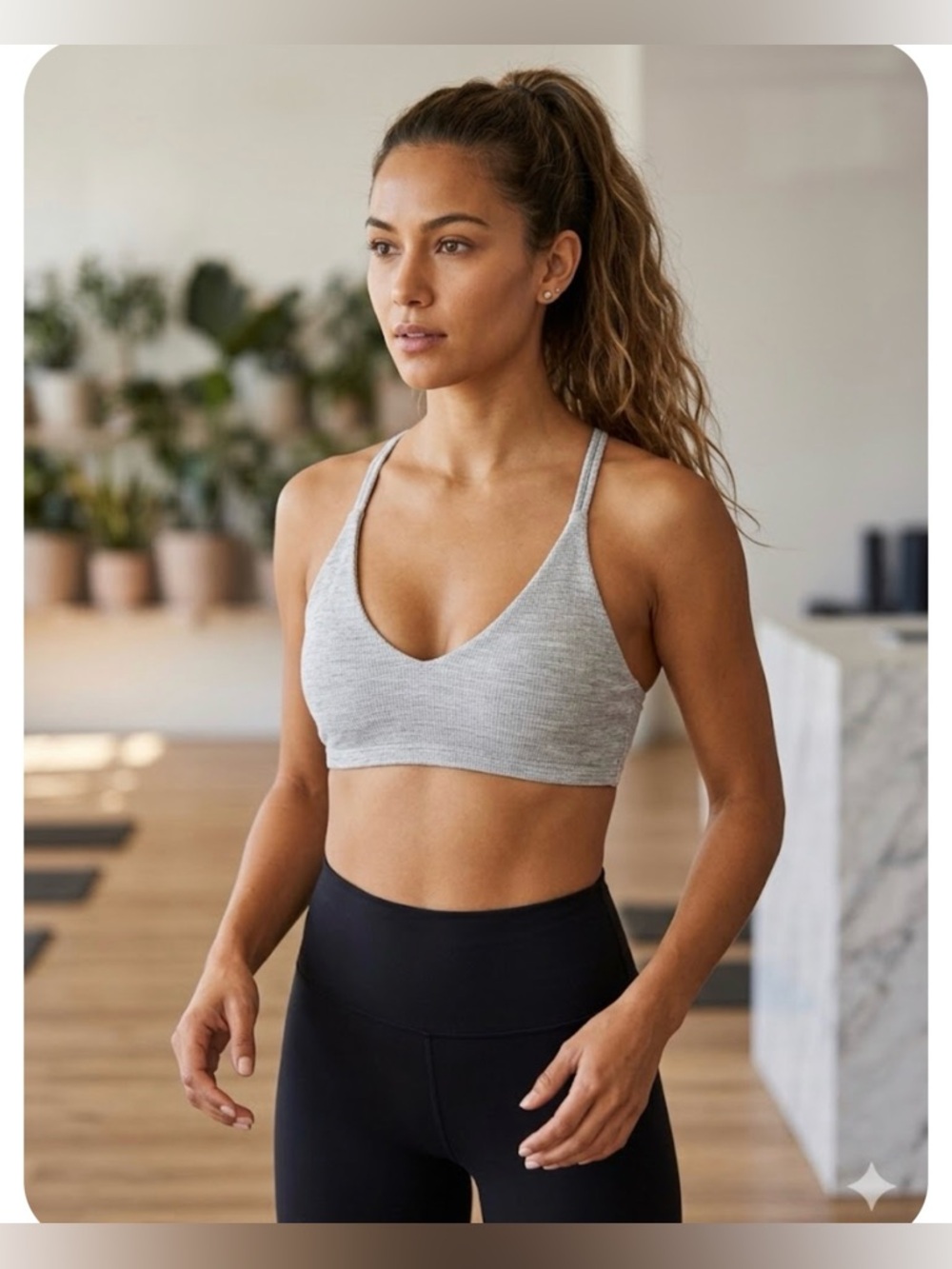 ALO Yoga Gray V-Neck Seamless Sports Bra
